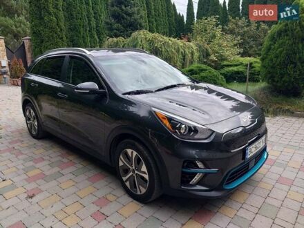 Киа Niro 2022 в Львове на Automoto.ua Серый Киа Niro, объемом двигателя 0 л и пробегом 71 тыс. км за 21350 $, фото 1 на Automoto.ua
