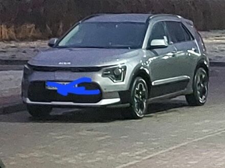 Киа Niro 2022 в Ровно на Automoto.ua Серый Киа Niro, объемом двигателя 1.6 л и пробегом 3 тыс. км за 25500 $, фото 1 на Automoto.ua