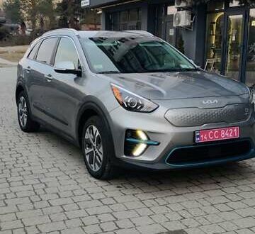 Киа Niro 2022 в Львове на Automoto.ua Серый Киа Niro, объемом двигателя 0 л и пробегом 117 тыс. км за 18400 $, фото 1 на Automoto.ua