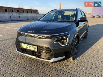 Киа Niro 2023 в Тернополе на Automoto.ua Серый Киа Niro, объемом двигателя 0 л и пробегом 41 тыс. км за 22200 $, фото 1 на Automoto.ua