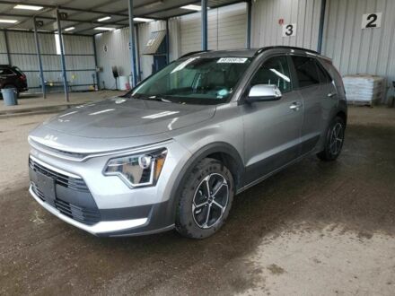 Кіа Niro 2023 у Вінниці на Automoto.ua Сірий Кіа Niro, об'ємом двигуна 1.6 л та пробігом 11 тис. км за 7000 $, фото 1 на Automoto.ua