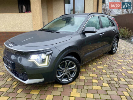 Сірий Кіа Niro, об'ємом двигуна 0 л та пробігом 122 тис. км за 24500 $, фото 1 на Automoto.ua