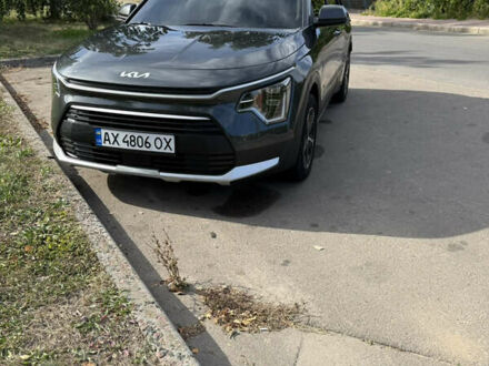 Серый Киа Niro, объемом двигателя 1.58 л и пробегом 5 тыс. км за 24899 $, фото 1 на Automoto.ua
