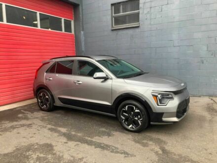 Серый Киа Niro, объемом двигателя 0 л и пробегом 23 тыс. км за 12000 $, фото 1 на Automoto.ua