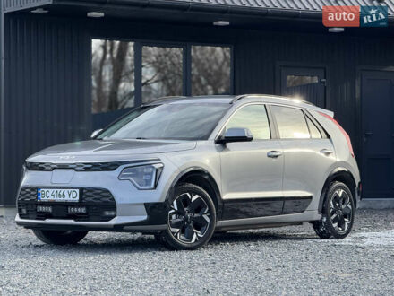 Сірий Кіа Niro, об'ємом двигуна 0 л та пробігом 100 тис. км за 26950 $, фото 1 на Automoto.ua