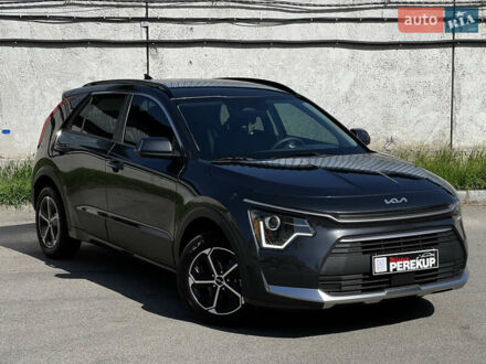 Киа Niro 2024 в Киеве на Automoto.ua Серый Киа Niro, объемом двигателя 1.58 л и пробегом 5 тыс. км за 29300 $, фото 1 на Automoto.ua