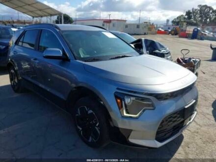 Кіа Niro 2024 у Києві на Automoto.ua Сірий Кіа Niro, об'ємом двигуна 0 л та пробігом 32 тис. км за 9500 $, фото 1 на Automoto.ua