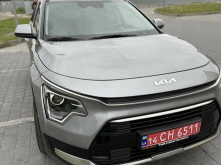 Сірий Кіа Niro, об'ємом двигуна 1.58 л та пробігом 52 тис. км за 23700 $, фото 1 на Automoto.ua