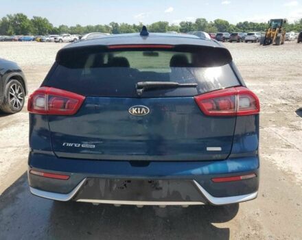 Синій Кіа Niro, об'ємом двигуна 1.6 л та пробігом 170 тис. км за 2700 $, фото 5 на Automoto.ua