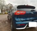 Синий Киа Niro, объемом двигателя 1.6 л и пробегом 120 тыс. км за 11300 $, фото 4 на Automoto.ua