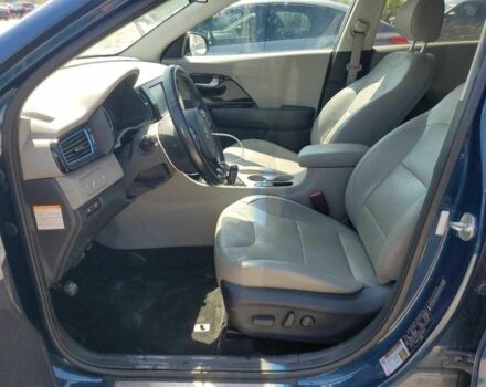 Синій Кіа Niro, об'ємом двигуна 1.6 л та пробігом 170 тис. км за 2700 $, фото 6 на Automoto.ua