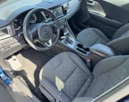 Синій Кіа Niro, об'ємом двигуна 1.6 л та пробігом 49 тис. км за 3500 $, фото 5 на Automoto.ua