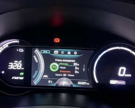 Синій Кіа Niro, об'ємом двигуна 0 л та пробігом 65 тис. км за 17600 $, фото 19 на Automoto.ua