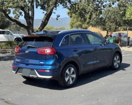 Синій Кіа Niro, об'ємом двигуна 1.6 л та пробігом 49 тис. км за 3500 $, фото 2 на Automoto.ua