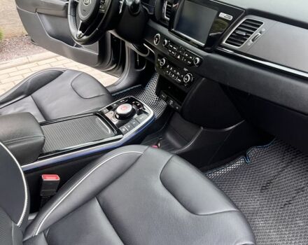Синій Кіа Niro, об'ємом двигуна 0 л та пробігом 65 тис. км за 17600 $, фото 14 на Automoto.ua