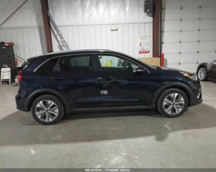 Синій Кіа Niro, об'ємом двигуна 0 л та пробігом 65 тис. км за 4000 $, фото 13 на Automoto.ua