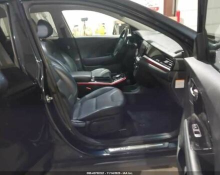 Синій Кіа Niro, об'ємом двигуна 0 л та пробігом 65 тис. км за 4000 $, фото 4 на Automoto.ua