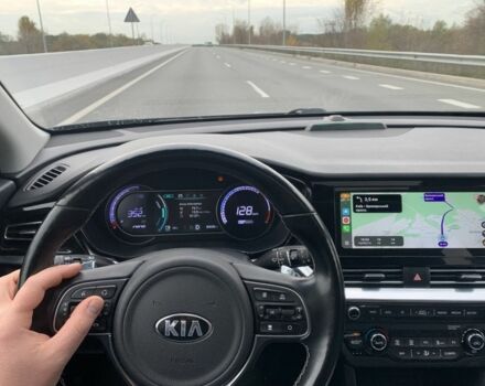 Синий Киа Niro, объемом двигателя 0 л и пробегом 90 тыс. км за 21499 $, фото 5 на Automoto.ua