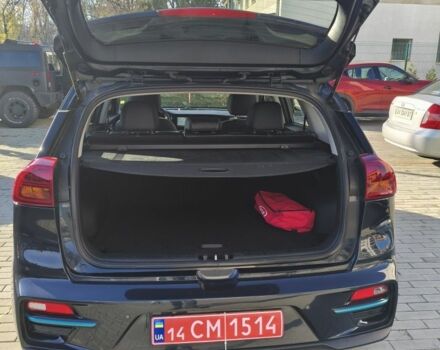 Синій Кіа Niro, об'ємом двигуна 0 л та пробігом 100 тис. км за 19300 $, фото 7 на Automoto.ua