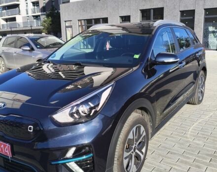 Синій Кіа Niro, об'ємом двигуна 0 л та пробігом 100 тис. км за 19300 $, фото 8 на Automoto.ua