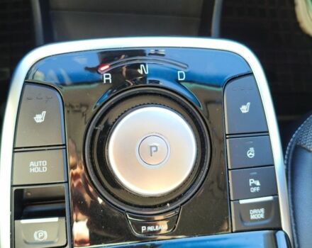 Синій Кіа Niro, об'ємом двигуна 0 л та пробігом 100 тис. км за 19300 $, фото 13 на Automoto.ua