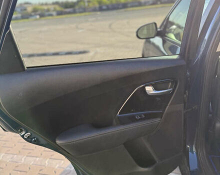 Синий Киа Niro, объемом двигателя 1.59 л и пробегом 114 тыс. км за 19000 $, фото 17 на Automoto.ua