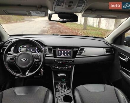 Синий Киа Niro, объемом двигателя 1.58 л и пробегом 219 тыс. км за 16200 $, фото 14 на Automoto.ua