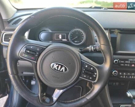 Синий Киа Niro, объемом двигателя 1.58 л и пробегом 187 тыс. км за 16650 $, фото 14 на Automoto.ua