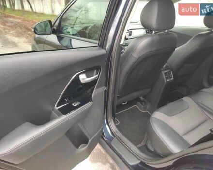Синий Киа Niro, объемом двигателя 1.58 л и пробегом 219 тыс. км за 16200 $, фото 32 на Automoto.ua