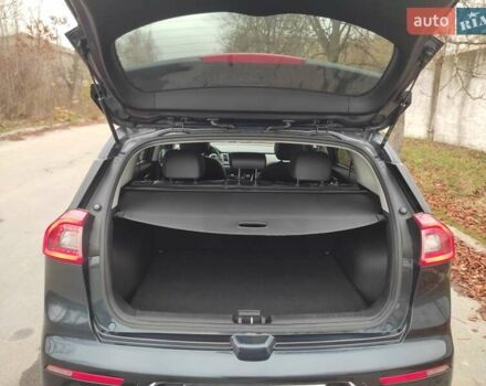 Синий Киа Niro, объемом двигателя 1.58 л и пробегом 219 тыс. км за 16200 $, фото 8 на Automoto.ua