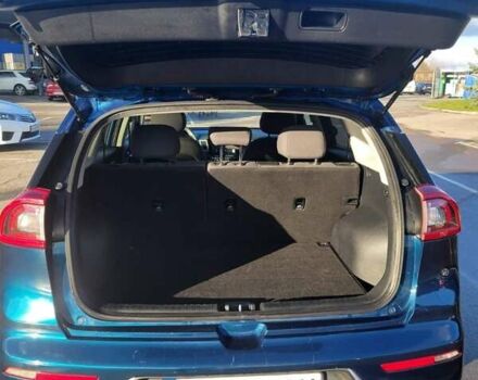 Синій Кіа Niro, об'ємом двигуна 1.58 л та пробігом 146 тис. км за 14700 $, фото 8 на Automoto.ua