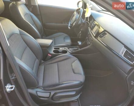 Синий Киа Niro, объемом двигателя 1.58 л и пробегом 187 тыс. км за 16650 $, фото 25 на Automoto.ua