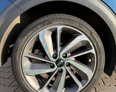 Синий Киа Niro, объемом двигателя 1.59 л и пробегом 114 тыс. км за 19000 $, фото 22 на Automoto.ua