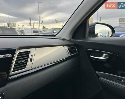 Синий Киа Niro, объемом двигателя 1.58 л и пробегом 119 тыс. км за 18300 $, фото 29 на Automoto.ua