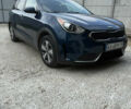 Синий Киа Niro, объемом двигателя 1.58 л и пробегом 141 тыс. км за 15200 $, фото 2 на Automoto.ua