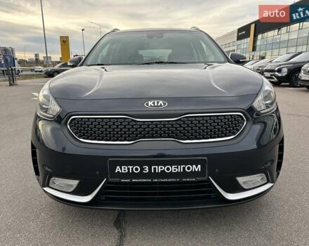 Синий Киа Niro, объемом двигателя 1.58 л и пробегом 119 тыс. км за 18300 $, фото 2 на Automoto.ua