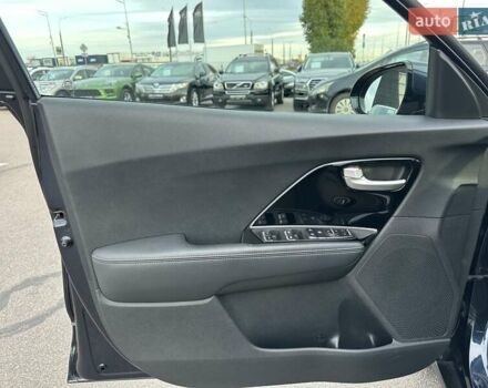 Синий Киа Niro, объемом двигателя 1.58 л и пробегом 119 тыс. км за 18300 $, фото 14 на Automoto.ua
