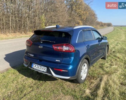 Синий Киа Niro, объемом двигателя 1.58 л и пробегом 197 тыс. км за 14800 $, фото 1 на Automoto.ua