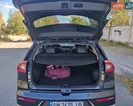 Синий Киа Niro, объемом двигателя 1.58 л и пробегом 187 тыс. км за 16650 $, фото 27 на Automoto.ua