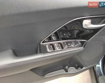 Синий Киа Niro, объемом двигателя 1.58 л и пробегом 219 тыс. км за 16200 $, фото 30 на Automoto.ua