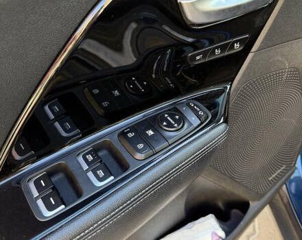 Синий Киа Niro, объемом двигателя 1.59 л и пробегом 114 тыс. км за 19000 $, фото 24 на Automoto.ua