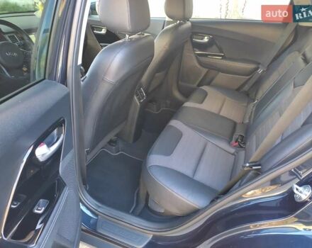 Синий Киа Niro, объемом двигателя 1.58 л и пробегом 187 тыс. км за 16650 $, фото 30 на Automoto.ua