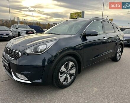 Синий Киа Niro, объемом двигателя 1.58 л и пробегом 119 тыс. км за 18300 $, фото 3 на Automoto.ua