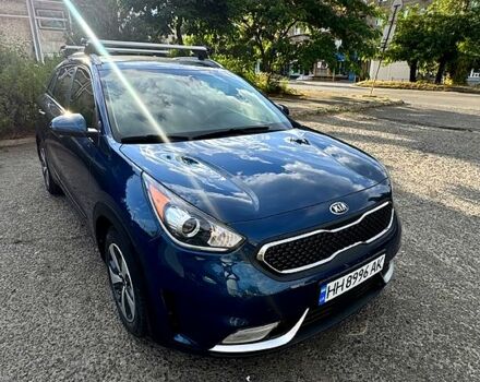 Синий Киа Niro, объемом двигателя 1.6 л и пробегом 0 тыс. км за 15499 $, фото 2 на Automoto.ua
