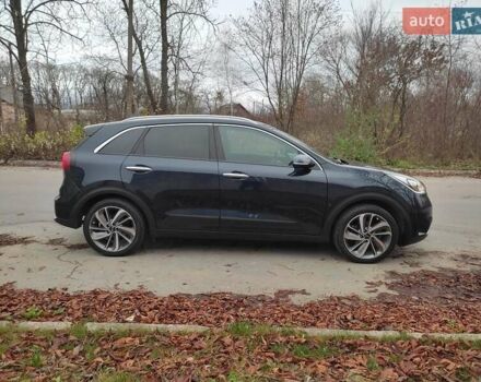 Синий Киа Niro, объемом двигателя 1.58 л и пробегом 219 тыс. км за 16200 $, фото 16 на Automoto.ua