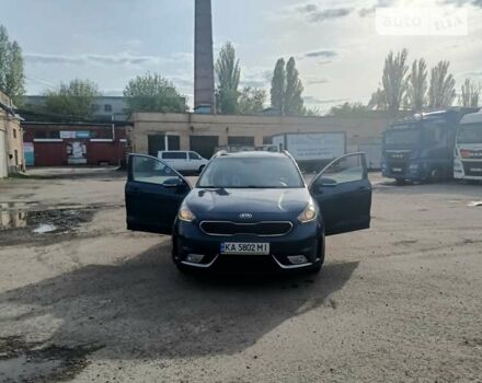 Синій Кіа Niro, об'ємом двигуна 1.6 л та пробігом 175 тис. км за 15500 $, фото 1 на Automoto.ua