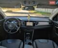 Синий Киа Niro, объемом двигателя 1.58 л и пробегом 187 тыс. км за 16650 $, фото 20 на Automoto.ua
