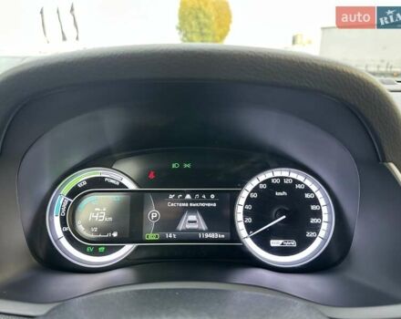 Синий Киа Niro, объемом двигателя 1.58 л и пробегом 119 тыс. км за 18300 $, фото 19 на Automoto.ua