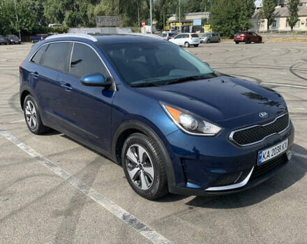 Синій Кіа Niro, об'ємом двигуна 1.58 л та пробігом 83 тис. км за 16500 $, фото 6 на Automoto.ua