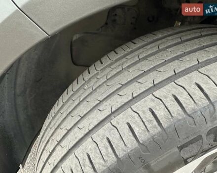 Синий Киа Niro, объемом двигателя 1.58 л и пробегом 119 тыс. км за 18300 $, фото 13 на Automoto.ua